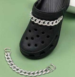 2 Pcs DIY Punk Metal Chain Hole Shoes Decoration for Men Women Sandals Fashion Luxury Gold Charms Slipper Detachable Accessories