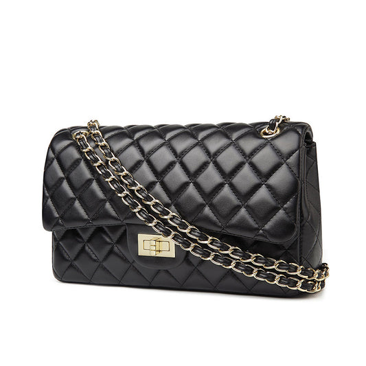 913 upgrade fashion diamond lattice chain of small fragrant bag. A classic single shoulder bag manufacturers on behalf of